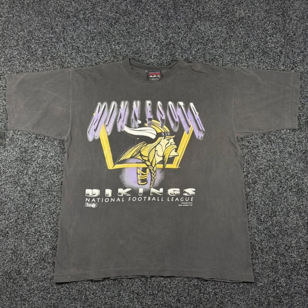 Vintage 1993 Minnesota Vikings Magic Johnson T-Shirt XL NFL Single Stitch Black